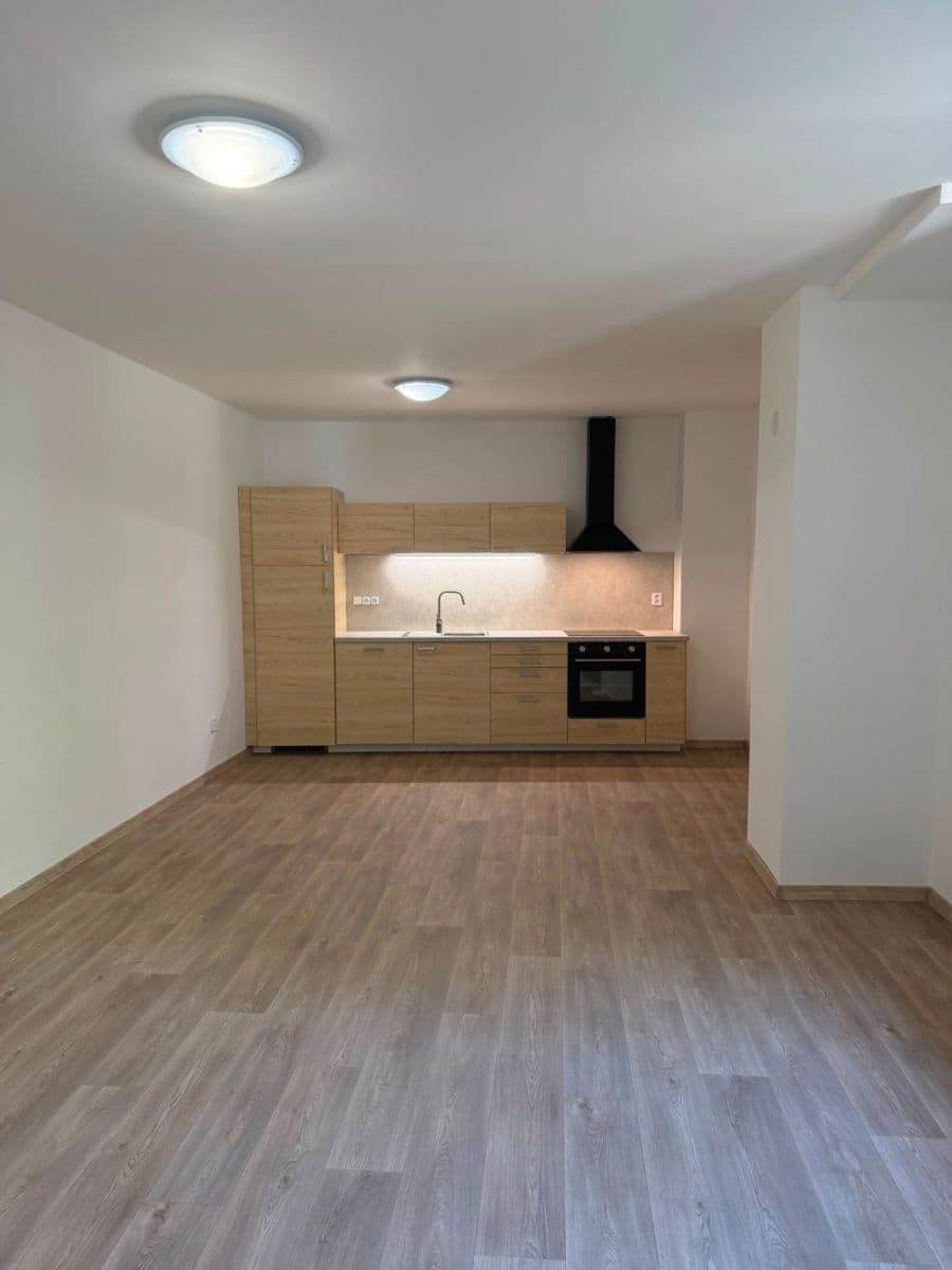 Pronájem domu 88 m², pozemek 120 m², Příční, Brno, Jihomoravský kraj Pronájem domu 88 m², pozemek 120 m², Příční, Brno, Jihomoravský kraj