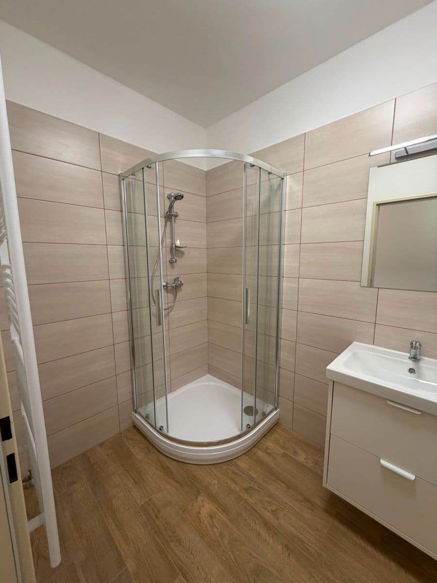 Pronájem domu 88 m², pozemek 120 m², Příční, Brno, Jihomoravský kraj Pronájem domu 88 m², pozemek 120 m², Příční, Brno, Jihomoravský kraj