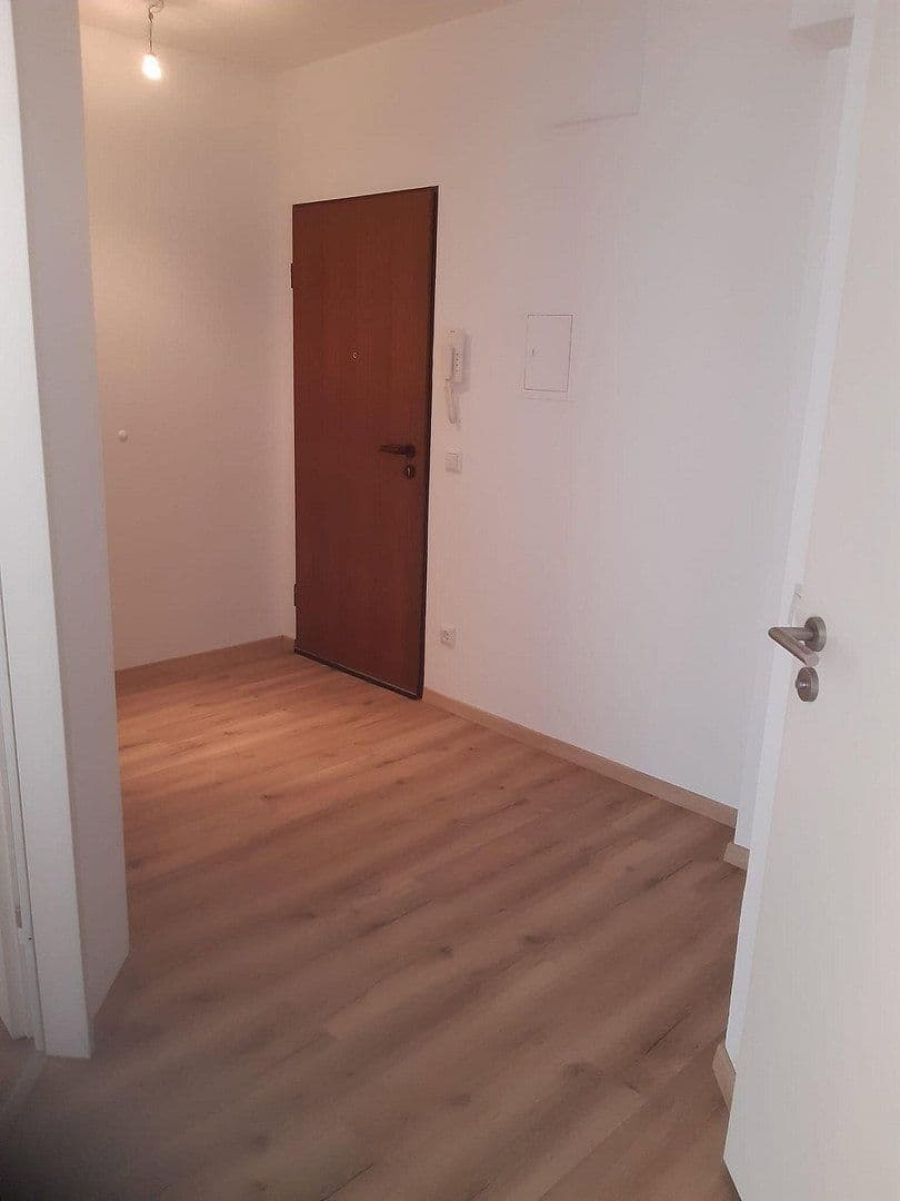 Pronájem bytu 2+1 40 m², Am Schloß Broich 15, Mülheim an der Ruhr, Severní Porýní-Vestfálsko Pronájem bytu 2+1 40 m², Am Schloß Broich 15, Mülheim an der Ruhr, Severní Porýní-Vestfálsko