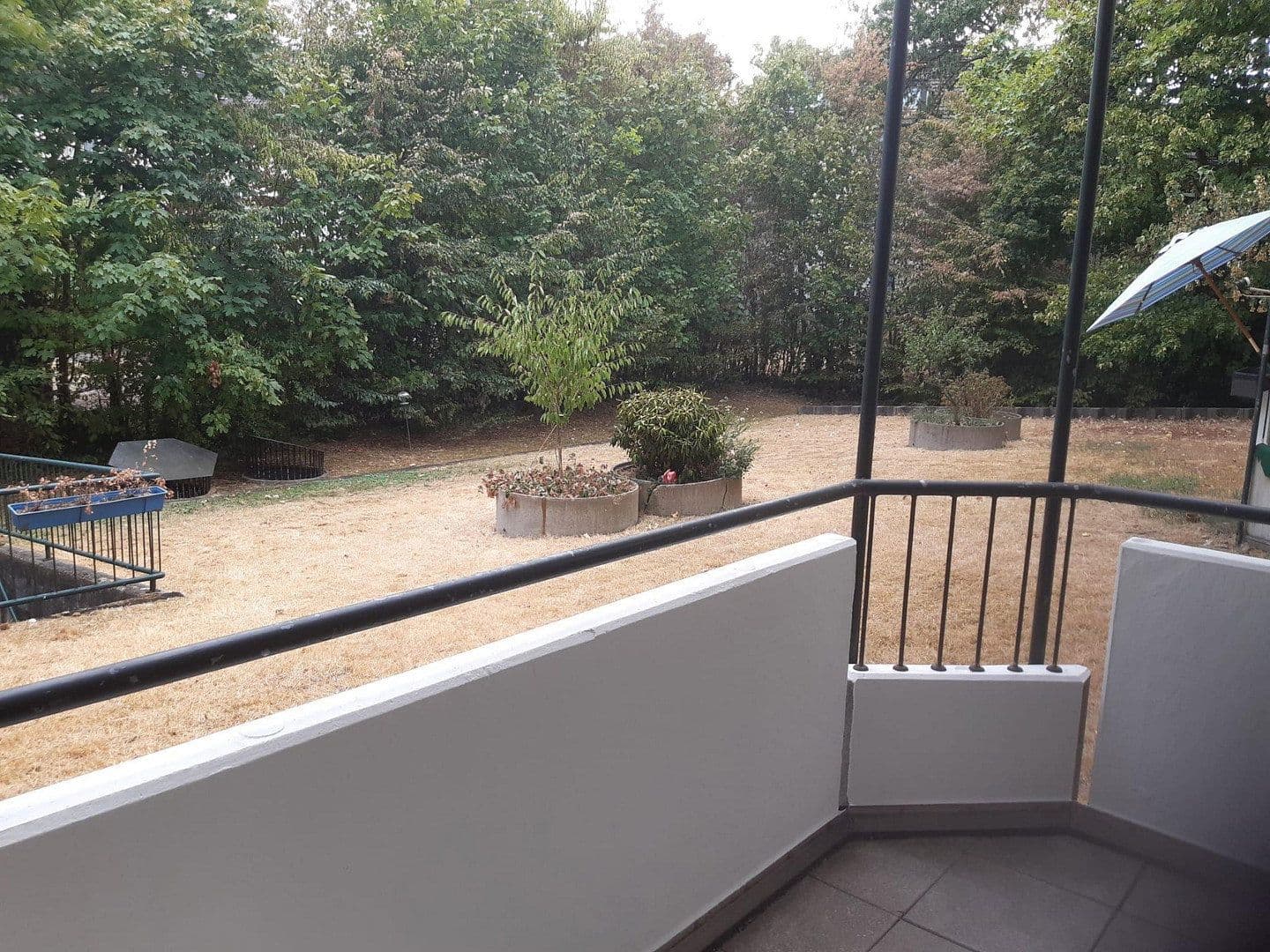 Pronájem bytu 2+1 40 m², Am Schloß Broich 15, Mülheim an der Ruhr, Severní Porýní-Vestfálsko Pronájem bytu 2+1 40 m², Am Schloß Broich 15, Mülheim an der Ruhr, Severní Porýní-Vestfálsko