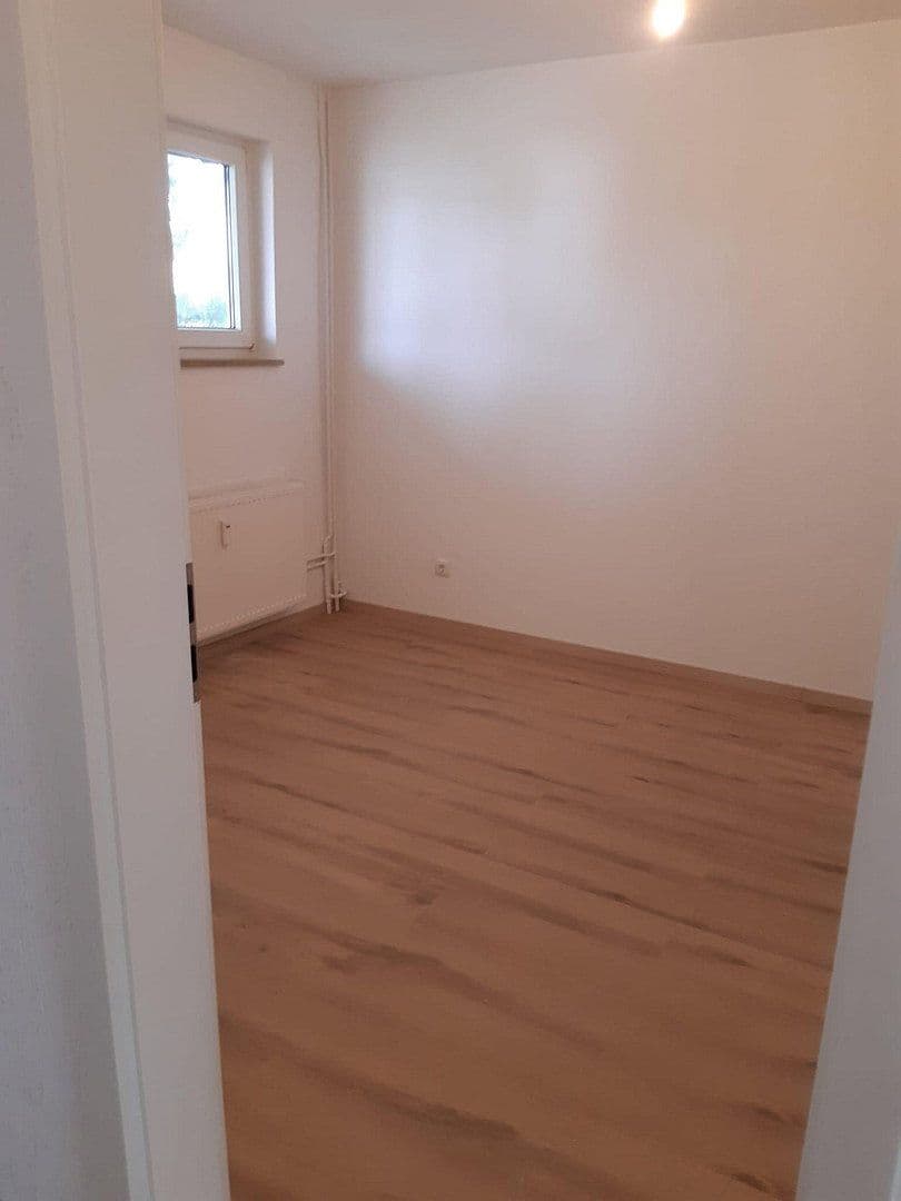 Pronájem bytu 3+1 68 m², Allmendestraße 1, Moers, Severní Porýní-Vestfálsko Pronájem bytu 3+1 68 m², Allmendestraße 1, Moers, Severní Porýní-Vestfálsko