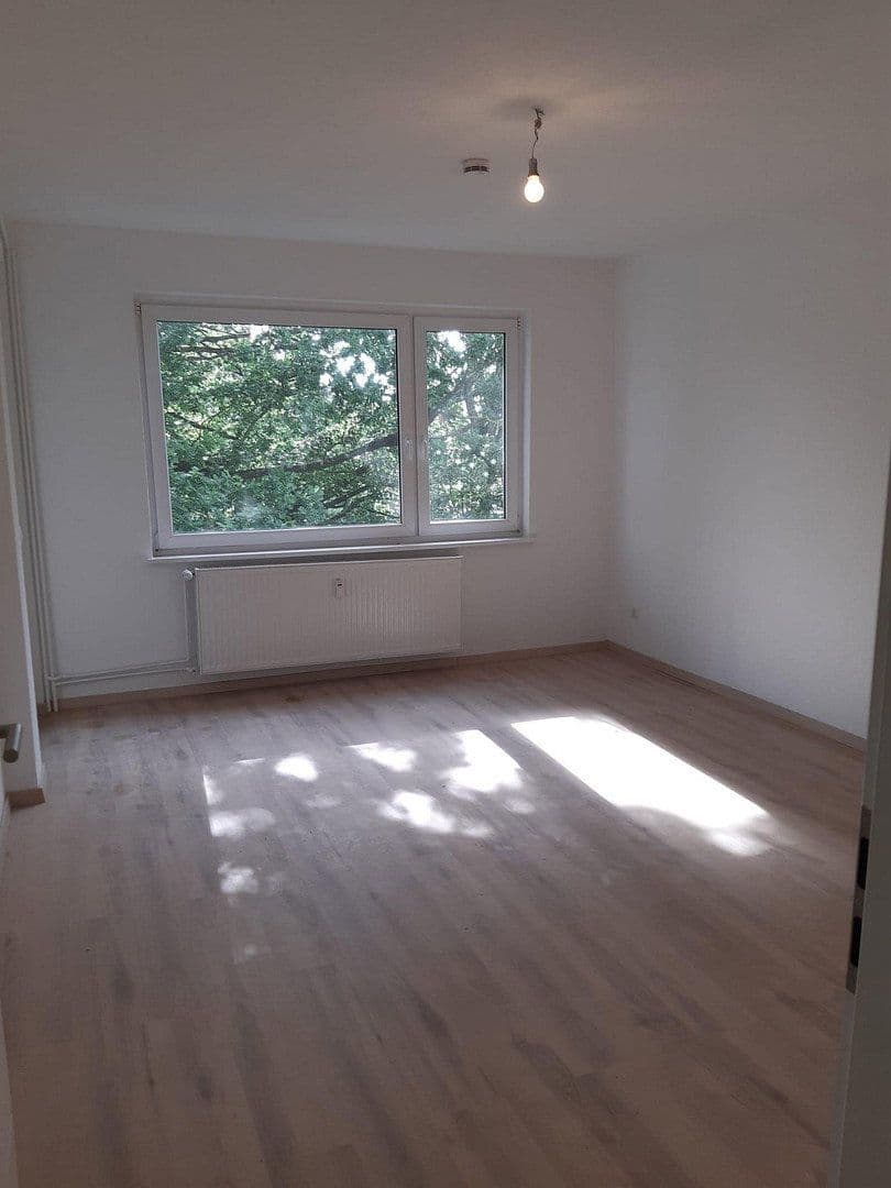 Pronájem bytu 3+1 68 m², Allmendestraße 1, Moers, Severní Porýní-Vestfálsko Pronájem bytu 3+1 68 m², Allmendestraße 1, Moers, Severní Porýní-Vestfálsko
