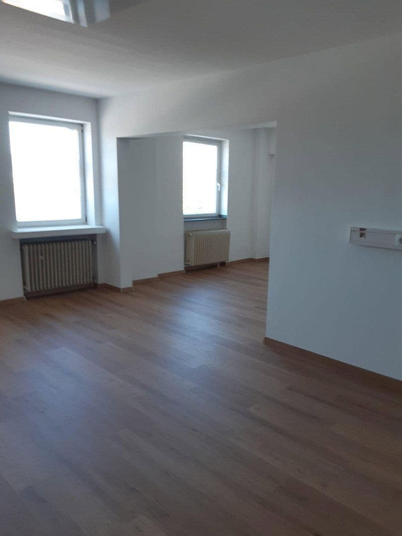Pronájem nebytového prostoru 52 m², Münchener Straße 73, Essen, Severní Porýní-Vestfálsko Pronájem nebytového prostoru 52 m², Münchener Straße 73, Essen, Severní Porýní-Vestfálsko