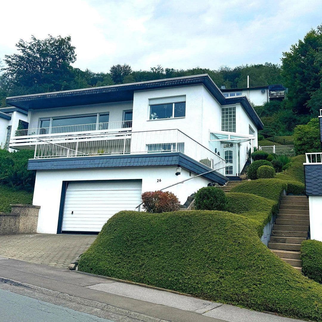 Prodej domu 182 m², pozemek 777 m², Fontanestr. 26, Lüdenscheid, Severní Porýní-Vestfálsko Prodej domu 182 m², pozemek 777 m², Fontanestr. 26, Lüdenscheid, Severní Porýní-Vestfálsko