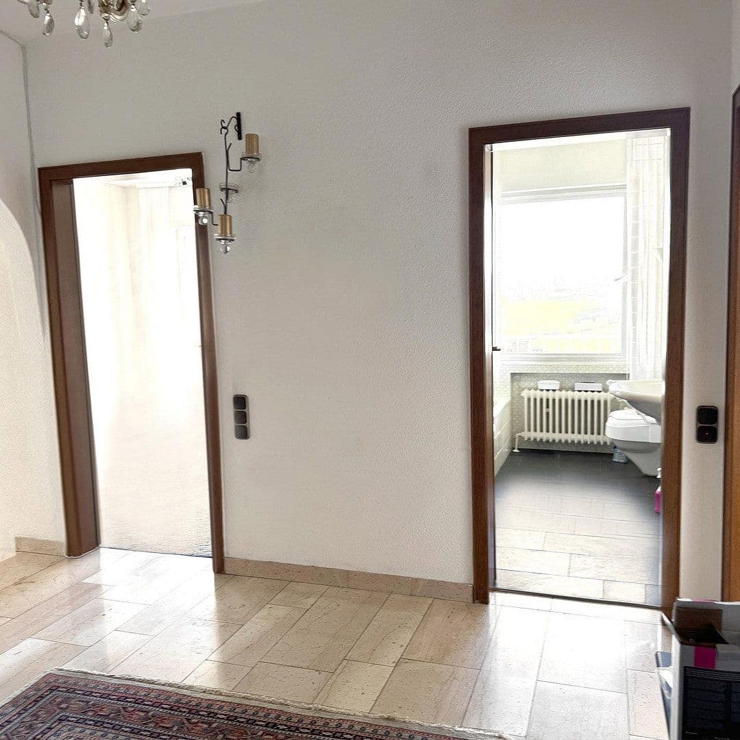 Prodej domu 182 m², pozemek 777 m², Fontanestr. 26, Lüdenscheid, Severní Porýní-Vestfálsko Prodej domu 182 m², pozemek 777 m², Fontanestr. 26, Lüdenscheid, Severní Porýní-Vestfálsko