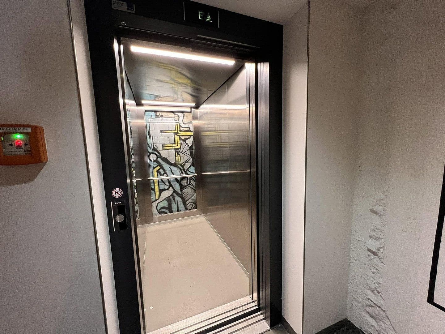Pronájem bytu 1+1 26 m², Habichtstraße 37, Hamburg, Hamburg Pronájem bytu 1+1 26 m², Habichtstraße 37, Hamburg, Hamburg