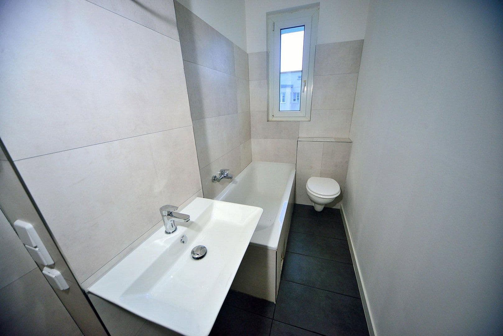 Prodej bytu 2+1 54 m², Schöneicher Straße, Berlin, Berlín Prodej bytu 2+1 54 m², Schöneicher Straße, Berlin, Berlín