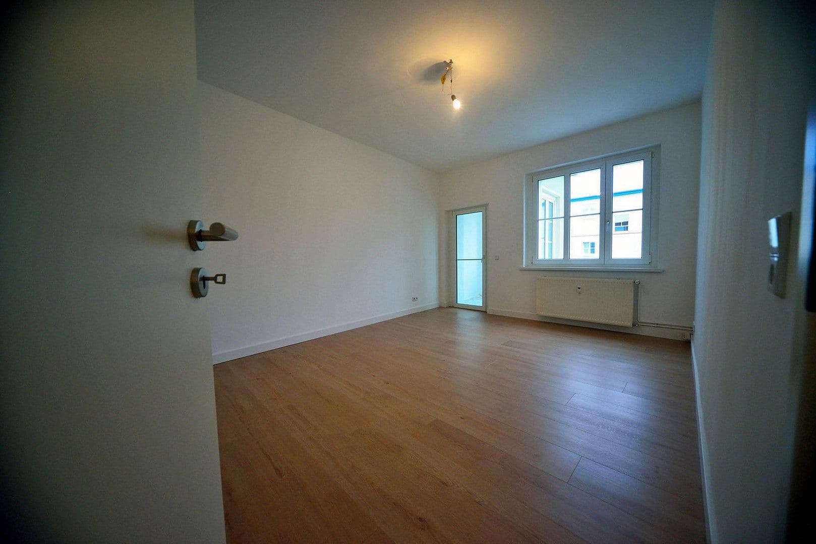 Prodej bytu 2+1 54 m², Schöneicher Straße, Berlin, Berlín Prodej bytu 2+1 54 m², Schöneicher Straße, Berlin, Berlín