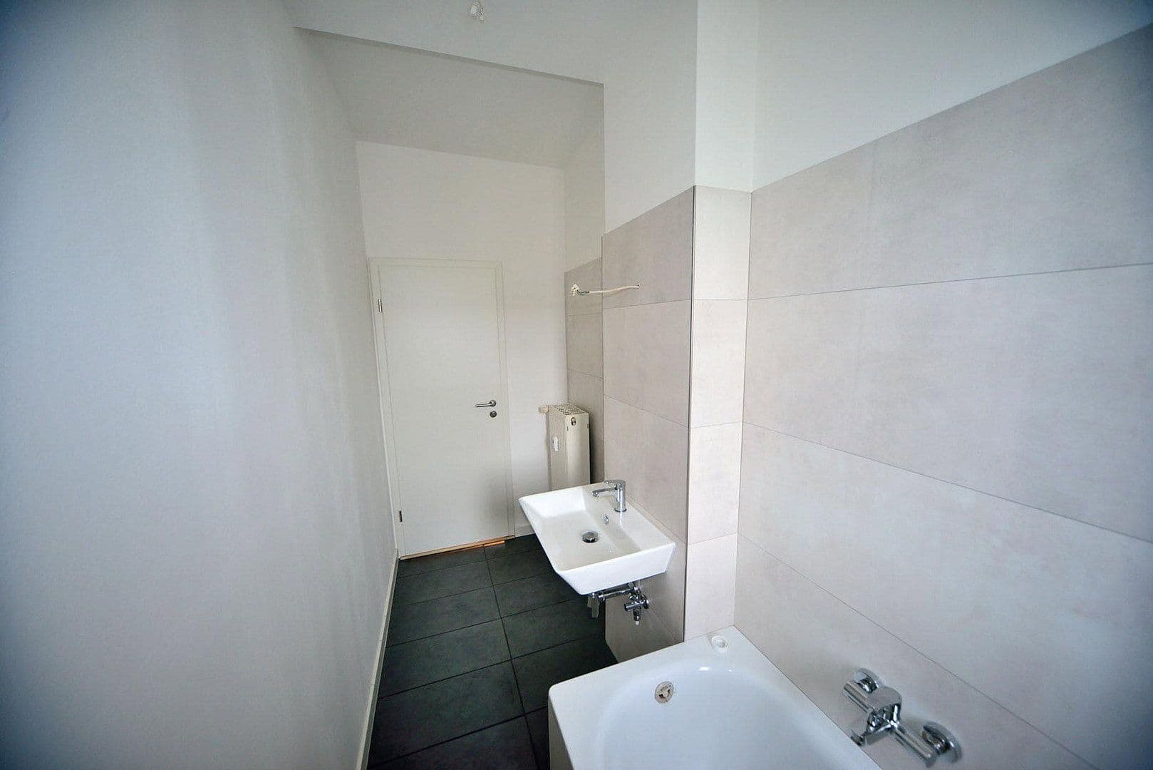 Prodej bytu 2+1 54 m², Schöneicher Straße, Berlin, Berlín Prodej bytu 2+1 54 m², Schöneicher Straße, Berlin, Berlín