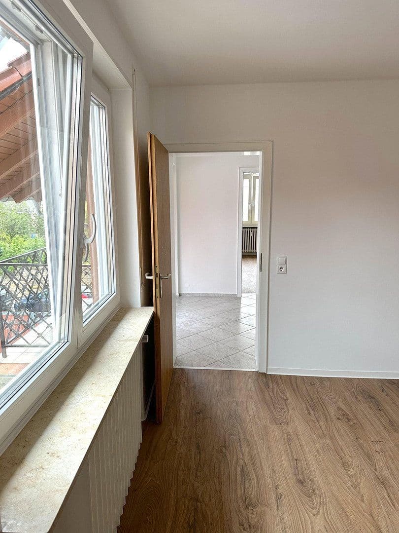 Pronájem bytu 3+1 81 m², Rödersheim-Gronau, Porýní-Falc Pronájem bytu 3+1 81 m², Rödersheim-Gronau, Porýní-Falc