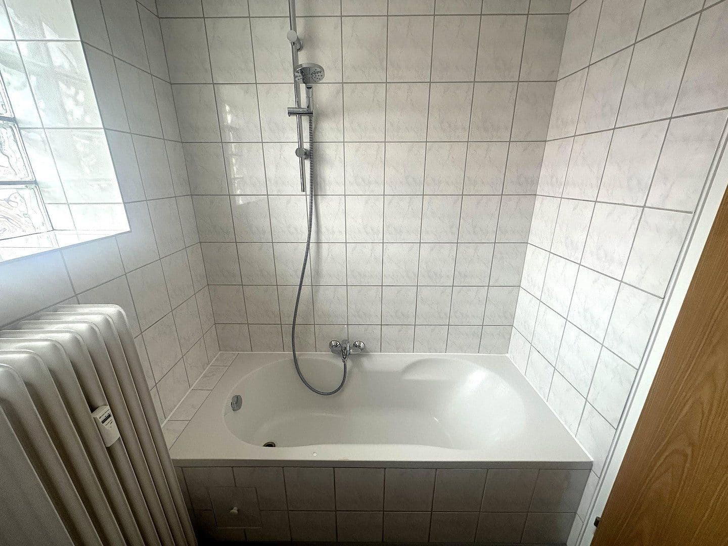 Pronájem bytu 3+1 81 m², Rödersheim-Gronau, Porýní-Falc Pronájem bytu 3+1 81 m², Rödersheim-Gronau, Porýní-Falc