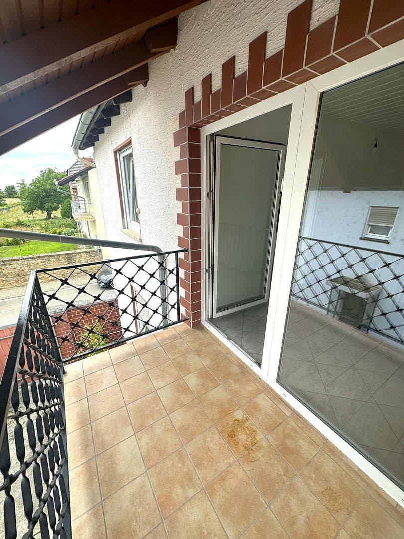 Pronájem bytu 3+1 81 m², Rödersheim-Gronau, Porýní-Falc Pronájem bytu 3+1 81 m², Rödersheim-Gronau, Porýní-Falc