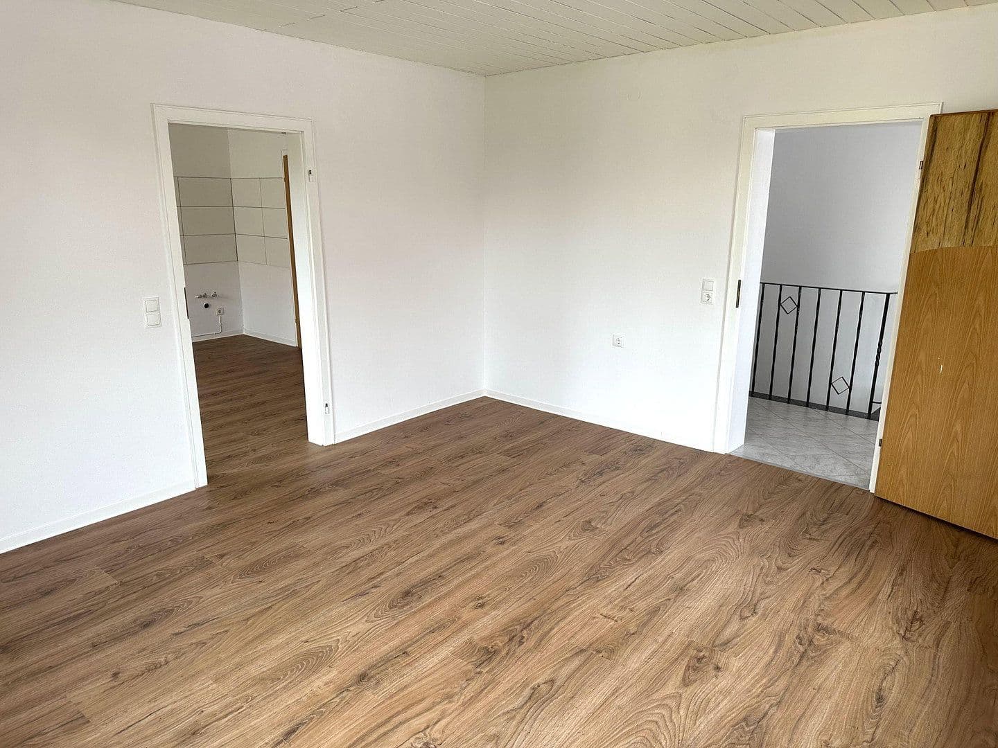 Pronájem bytu 3+1 81 m², Rödersheim-Gronau, Porýní-Falc Pronájem bytu 3+1 81 m², Rödersheim-Gronau, Porýní-Falc