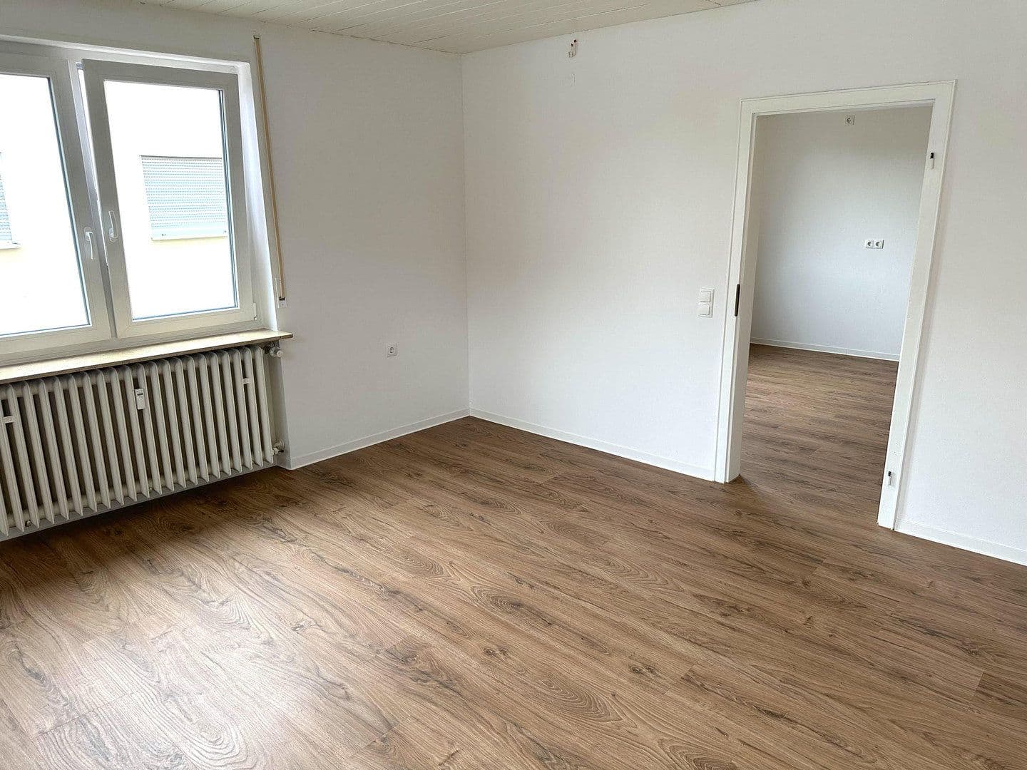 Pronájem bytu 3+1 81 m², Rödersheim-Gronau, Porýní-Falc Pronájem bytu 3+1 81 m², Rödersheim-Gronau, Porýní-Falc