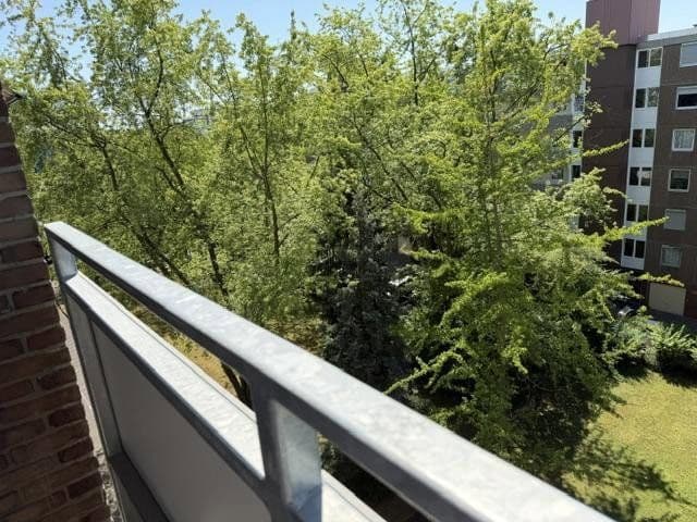 Pronájem bytu 2+1 42 m², Brüsseler Str. 33, Bonn, Severní Porýní-Vestfálsko Pronájem bytu 2+1 42 m², Brüsseler Str. 33, Bonn, Severní Porýní-Vestfálsko