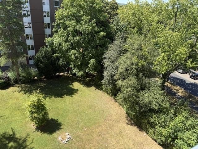 Pronájem bytu 2+1 42 m², Brüsseler Str. 33, Bonn, Severní Porýní-Vestfálsko Pronájem bytu 2+1 42 m², Brüsseler Str. 33, Bonn, Severní Porýní-Vestfálsko