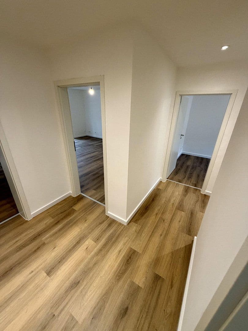 Prodej bytu 3+1 77 m², Brüder-Grimm-Weg 3, Hannover, Dolní Sasko Prodej bytu 3+1 77 m², Brüder-Grimm-Weg 3, Hannover, Dolní Sasko