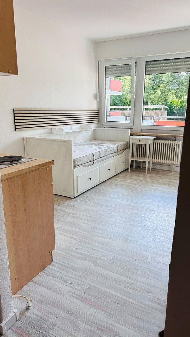 Pronájem bytu 1+1 22 m², Starenweg 4, München, Bavorsko Pronájem bytu 1+1 22 m², Starenweg 4, München, Bavorsko