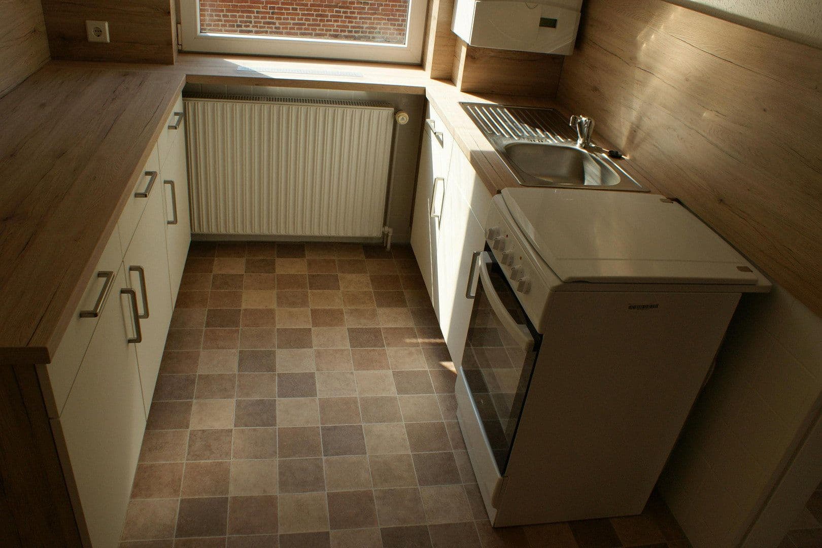 Pronájem bytu 2+1 67 m², Kreuzstrasse 5, Uetersen, Šlesvicko-Holštýnsko Pronájem bytu 2+1 67 m², Kreuzstrasse 5, Uetersen, Šlesvicko-Holštýnsko