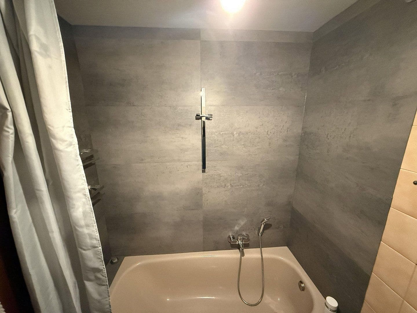 Pronájem bytu 2+1 63 m², Köln, Severní Porýní-Vestfálsko Pronájem bytu 2+1 63 m², Köln, Severní Porýní-Vestfálsko