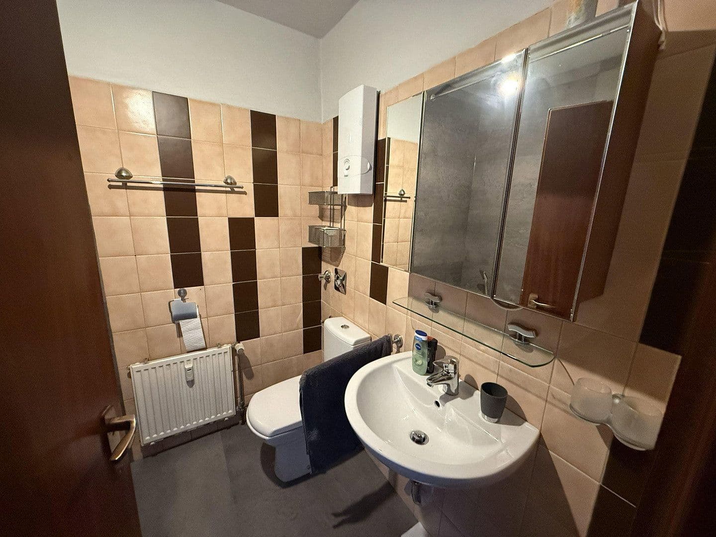 Pronájem bytu 2+1 63 m², Köln, Severní Porýní-Vestfálsko Pronájem bytu 2+1 63 m², Köln, Severní Porýní-Vestfálsko