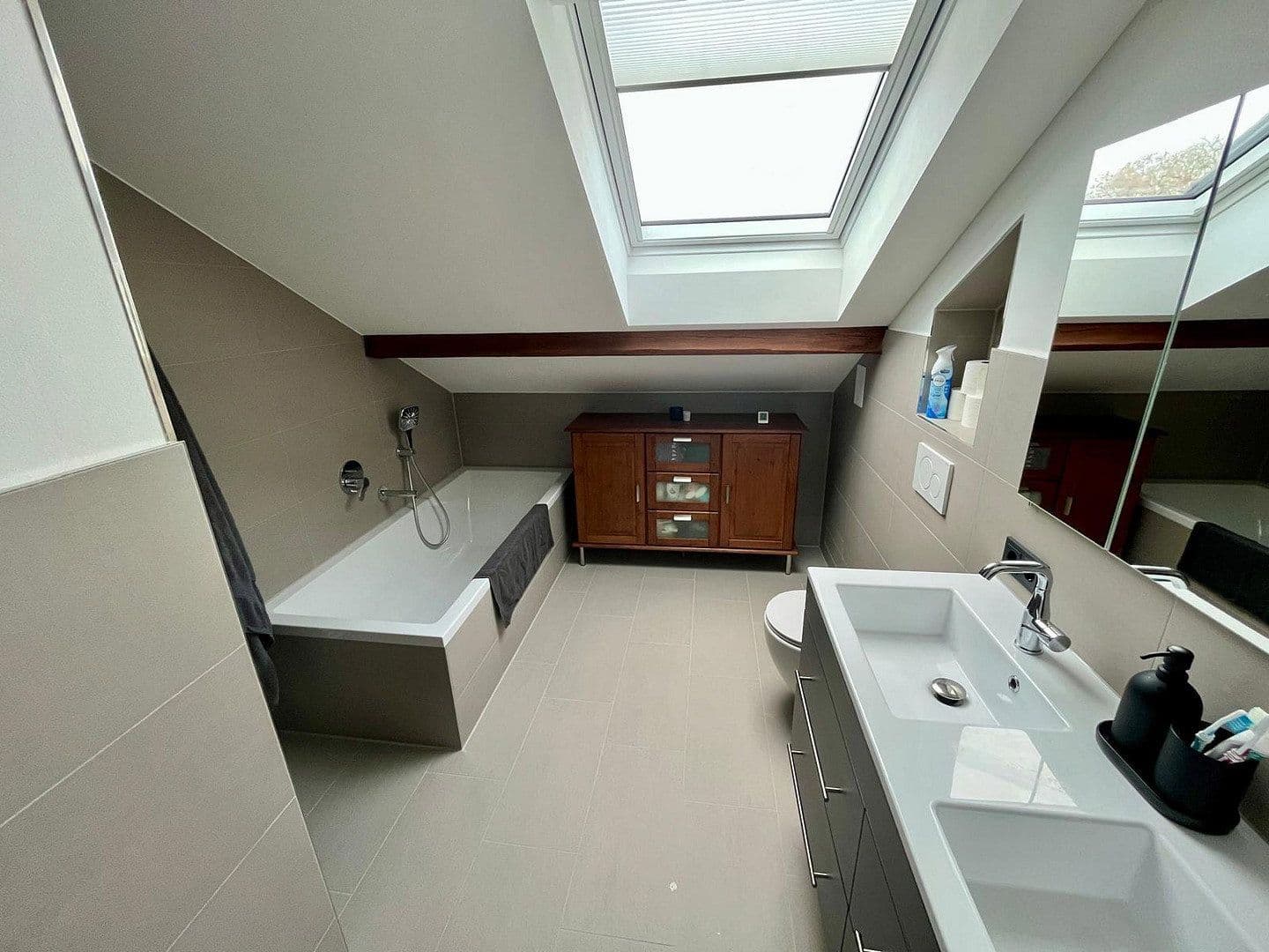 Prodej bytu 4+1 112 m², Ustersbach, Bavorsko Prodej bytu 4+1 112 m², Ustersbach, Bavorsko