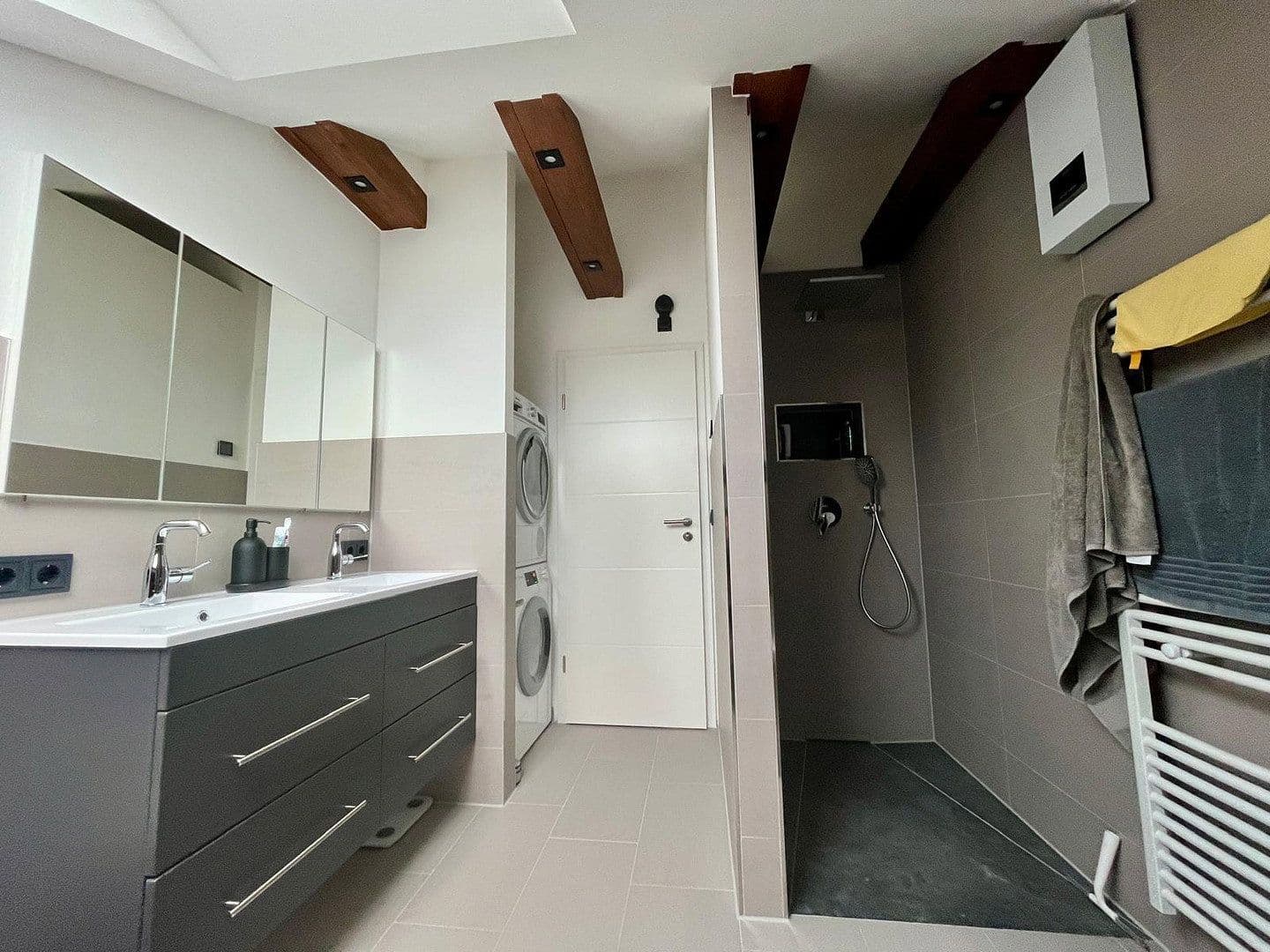 Prodej bytu 4+1 112 m², Ustersbach, Bavorsko Prodej bytu 4+1 112 m², Ustersbach, Bavorsko