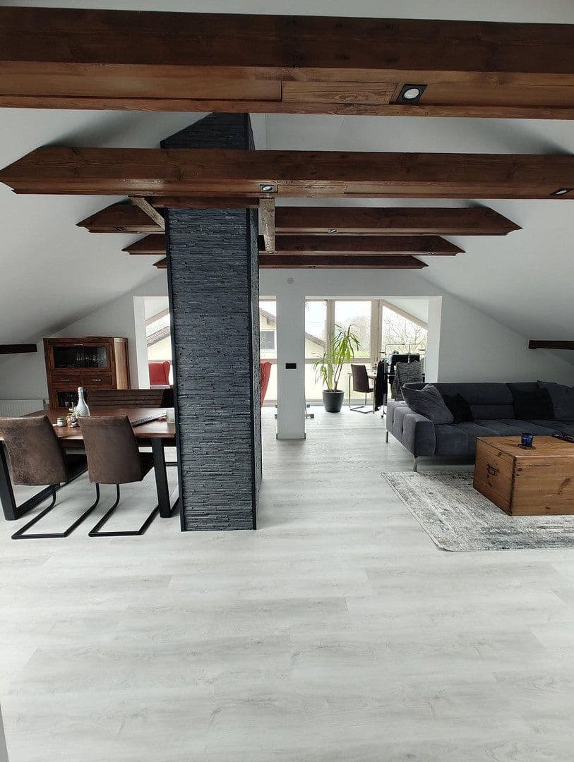 Prodej bytu 4+1 112 m², Ustersbach, Bavorsko Prodej bytu 4+1 112 m², Ustersbach, Bavorsko