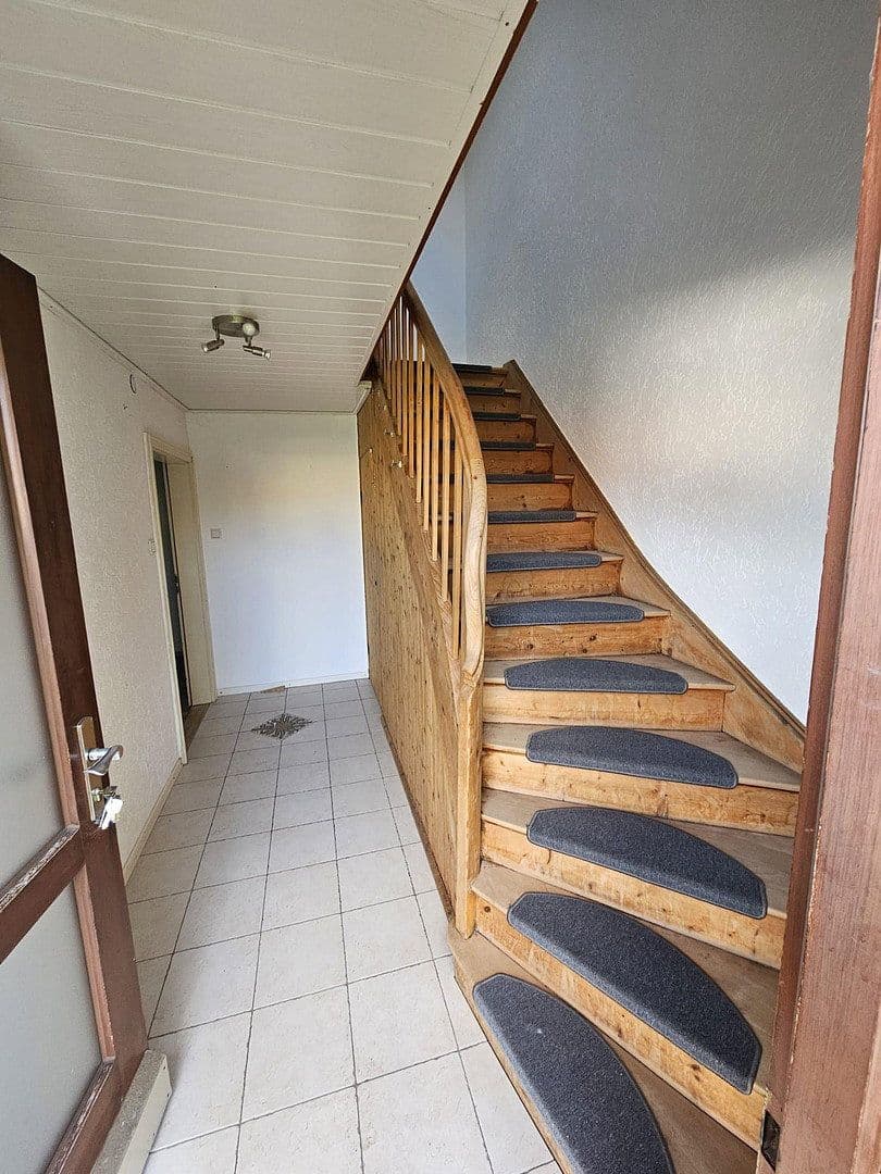 Pronájem domu 120 m², pozemek 350 m², Neuburg, Bavorsko Pronájem domu 120 m², pozemek 350 m², Neuburg, Bavorsko