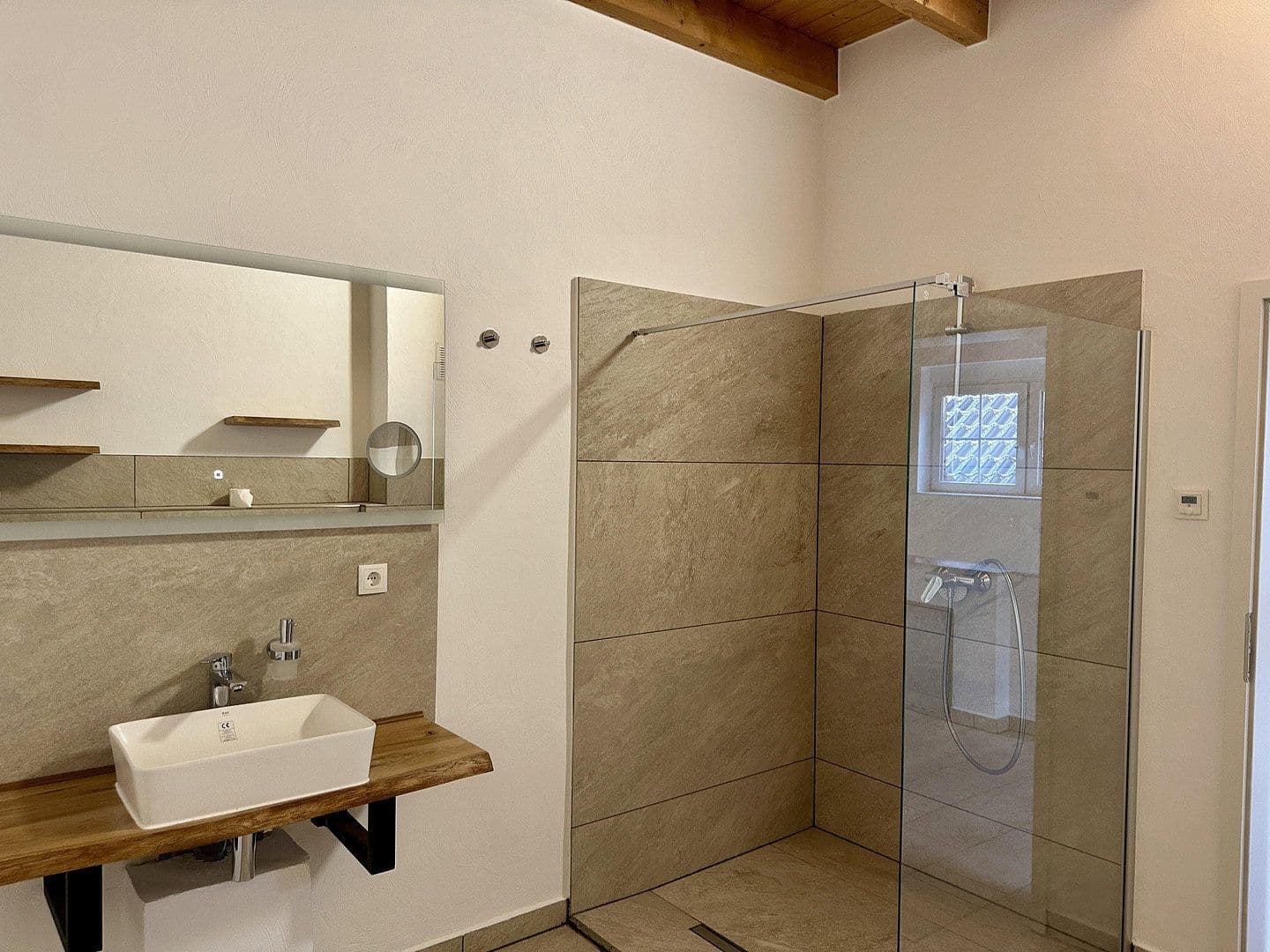 Pronájem bytu 6+1 93 m², Euskirchen, Severní Porýní-Vestfálsko Pronájem bytu 6+1 93 m², Euskirchen, Severní Porýní-Vestfálsko