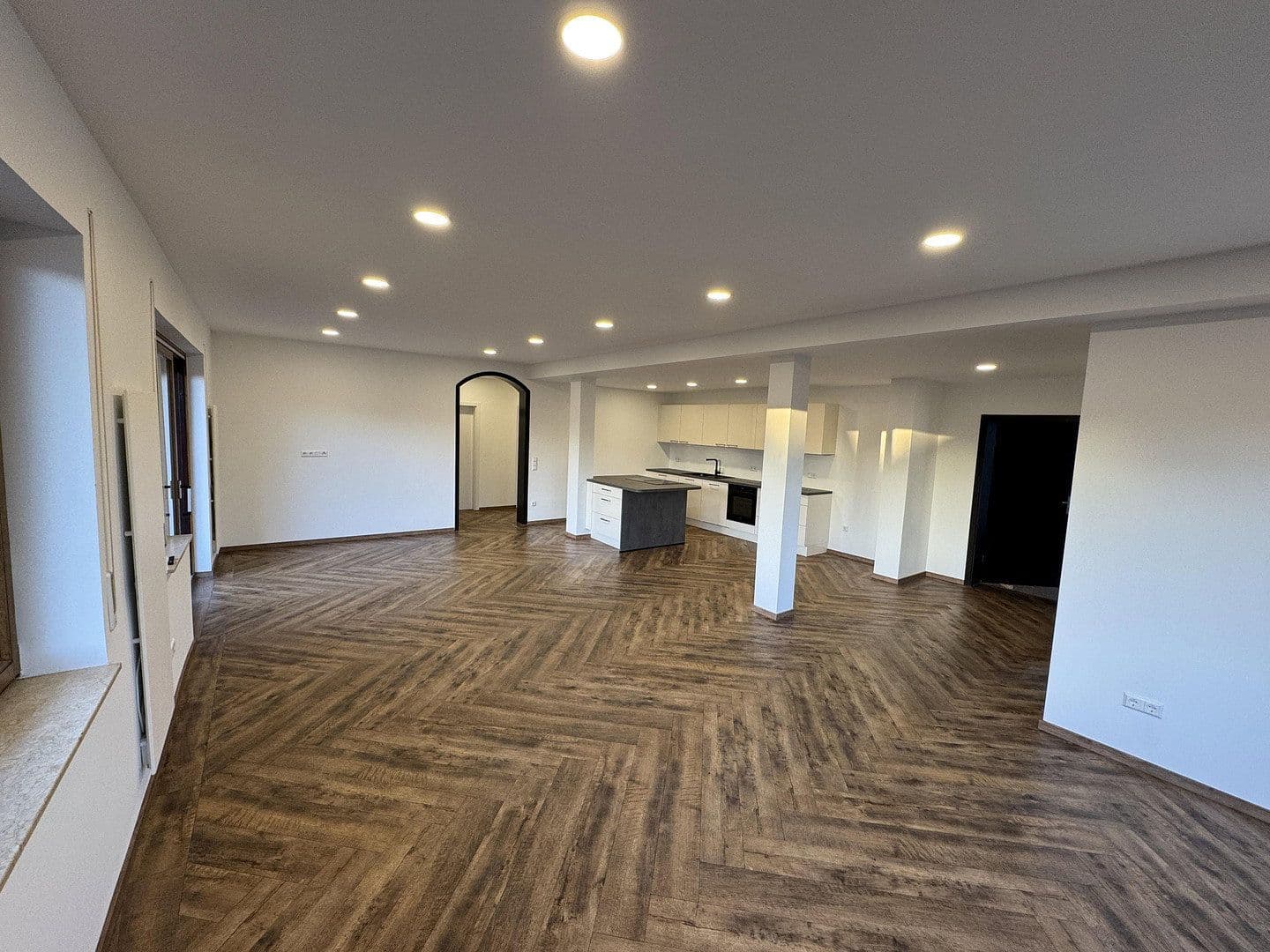 Pronájem bytu 4+1 100 m², Bahnhofstraße 1, Bingen, Bádensko-Württembersko Pronájem bytu 4+1 100 m², Bahnhofstraße 1, Bingen, Bádensko-Württembersko
