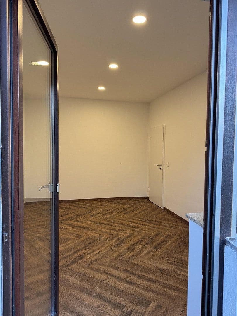Pronájem bytu 4+1 100 m², Bahnhofstraße 1, Bingen, Bádensko-Württembersko Pronájem bytu 4+1 100 m², Bahnhofstraße 1, Bingen, Bádensko-Württembersko