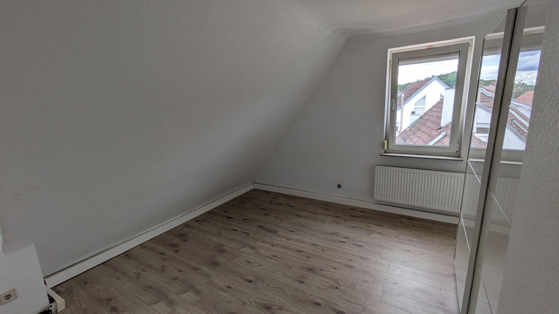 Pronájem bytu 2+1 30 m², Rohrackerstraße 317, Stuttgart, Bádensko-Württembersko Pronájem bytu 2+1 30 m², Rohrackerstraße 317, Stuttgart, Bádensko-Württembersko