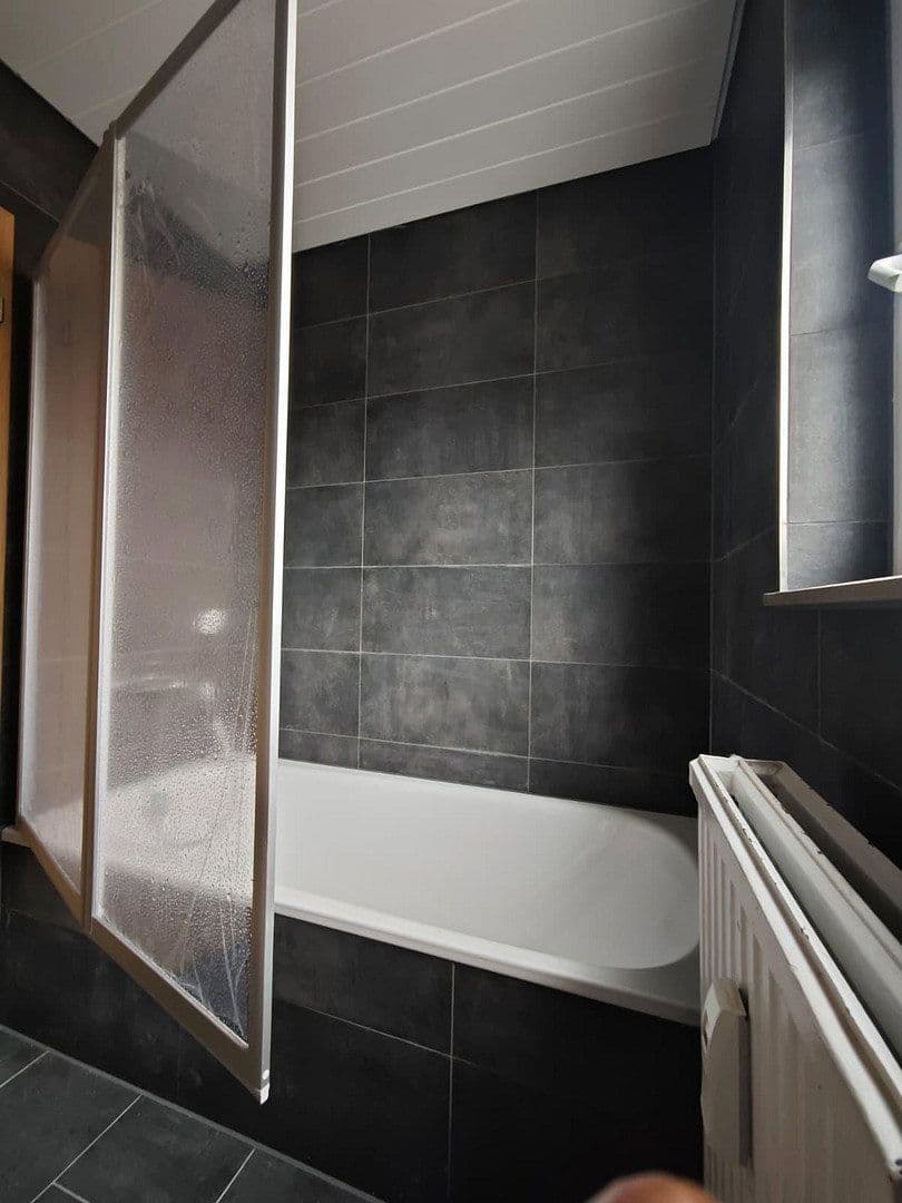 Pronájem bytu 3+1 70 m², Schillerstr.6, Weinsberg, Bádensko-Württembersko Pronájem bytu 3+1 70 m², Schillerstr.6, Weinsberg, Bádensko-Württembersko