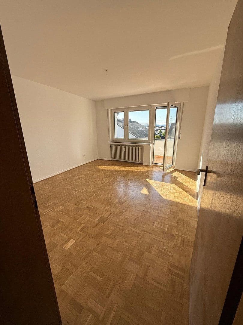 Pronájem bytu 3+1 77 m², Meßdorfer Straße 306, Bonn, Severní Porýní-Vestfálsko Pronájem bytu 3+1 77 m², Meßdorfer Straße 306, Bonn, Severní Porýní-Vestfálsko