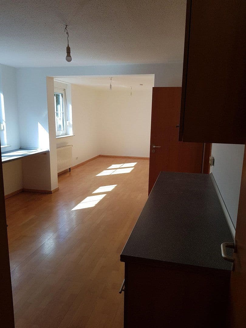 Pronájem bytu 3+1 78 m², Calden, Hessen Pronájem bytu 3+1 78 m², Calden, Hessen