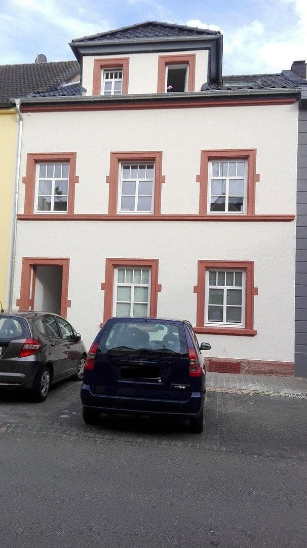 Prodej domu 262 m², pozemek 235 m², Konz, Porýní-Falc Prodej domu 262 m², pozemek 235 m², Konz, Porýní-Falc