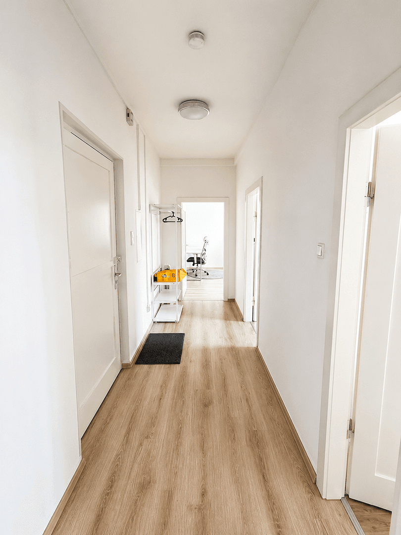 Pronájem bytu 3+1 64 m², Von-der-Tann-Straße 156, Nürnberg, Bavorsko Pronájem bytu 3+1 64 m², Von-der-Tann-Straße 156, Nürnberg, Bavorsko