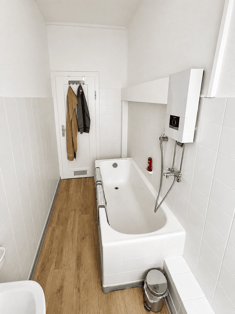 Pronájem bytu 3+1 64 m², Von-der-Tann-Straße 156, Nürnberg, Bavorsko Pronájem bytu 3+1 64 m², Von-der-Tann-Straße 156, Nürnberg, Bavorsko