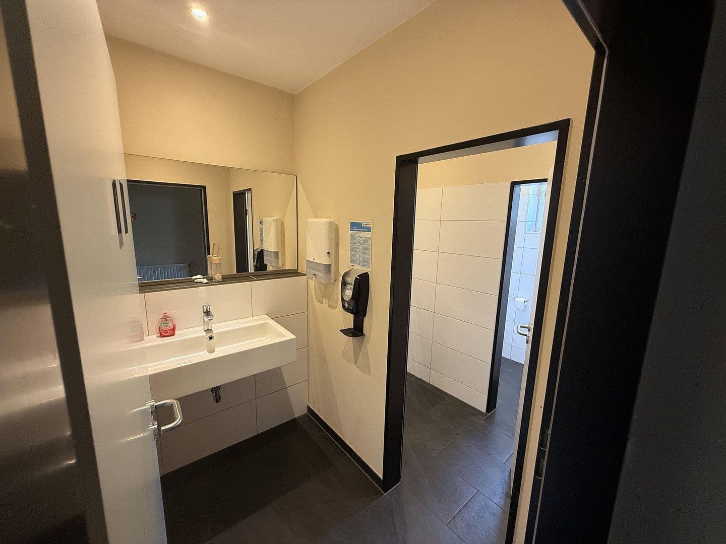 Pronájem nebytového prostoru 1.400 m², Osterweder Straße 5, Worpswede, Dolní Sasko Pronájem nebytového prostoru 1.400 m², Osterweder Straße 5, Worpswede, Dolní Sasko