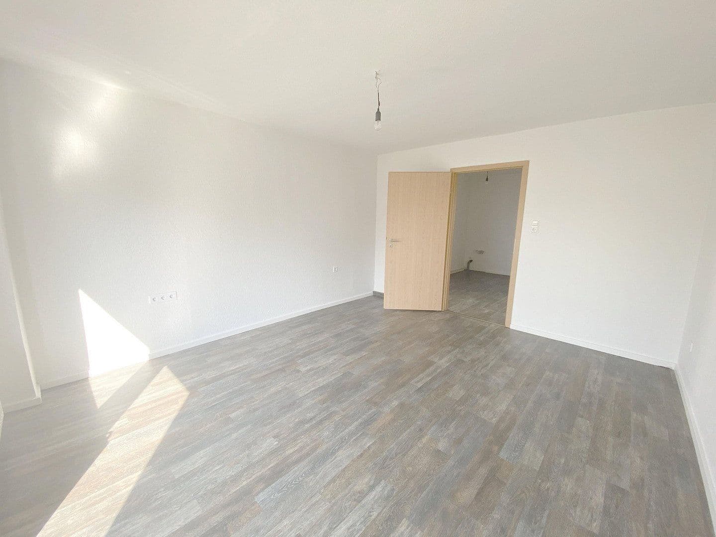 Prodej bytu 3+1 76 m², Bremen, Bremen Prodej bytu 3+1 76 m², Bremen, Bremen