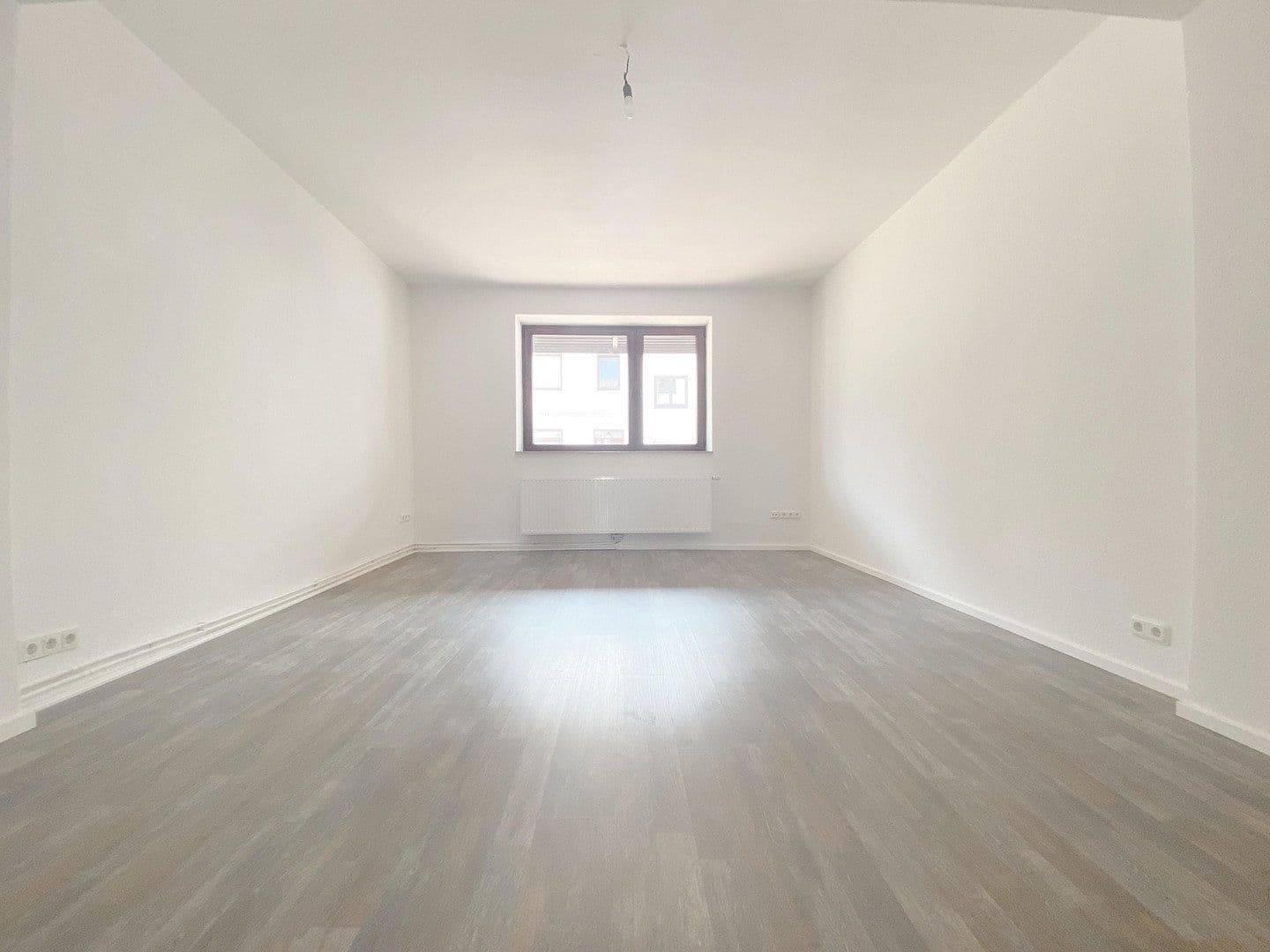 Prodej bytu 3+1 76 m², Bremen, Bremen Prodej bytu 3+1 76 m², Bremen, Bremen