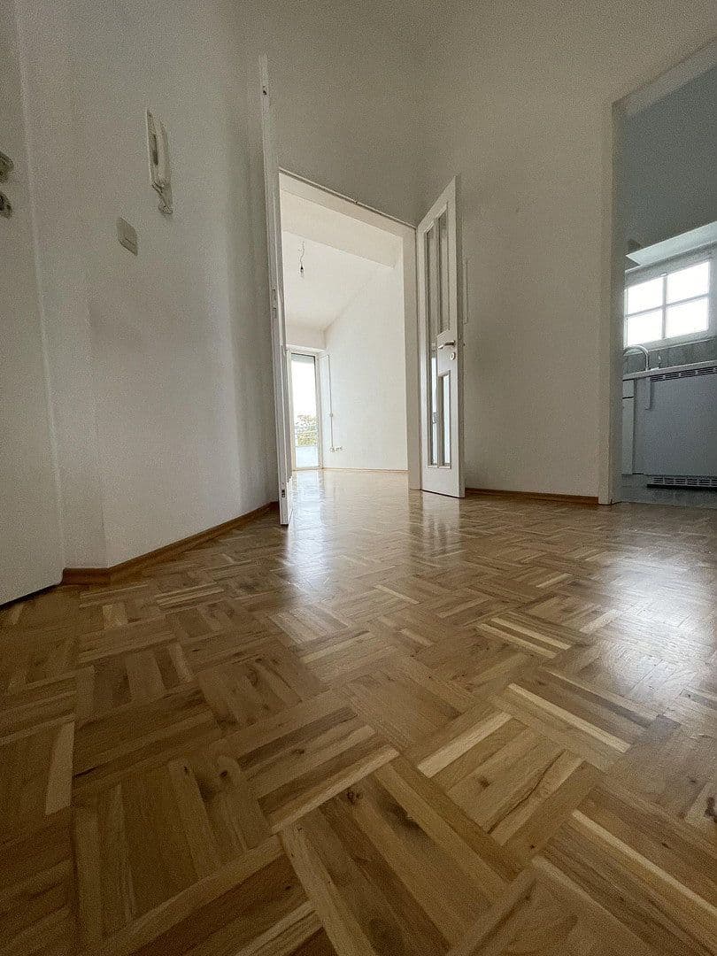 Pronájem bytu 2+1 50 m², Richard-Strauss-Str. 51, Ingolstadt, Bavorsko Pronájem bytu 2+1 50 m², Richard-Strauss-Str. 51, Ingolstadt, Bavorsko