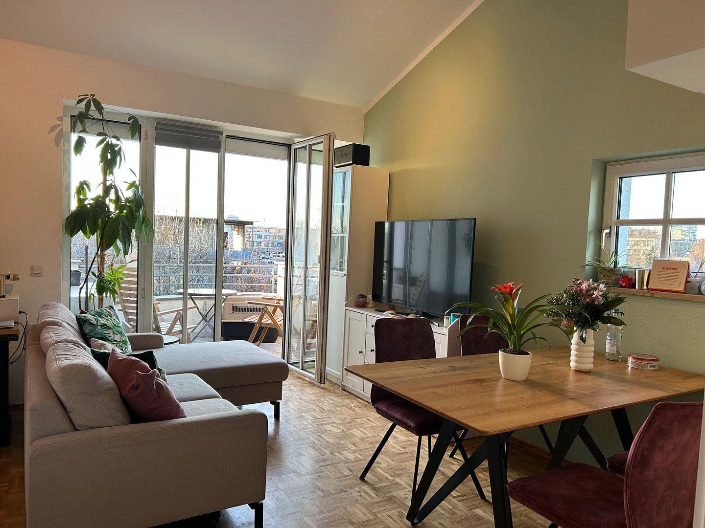 Pronájem bytu 2+1 50 m², Richard-Strauss-Str. 51, Ingolstadt, Bavorsko Pronájem bytu 2+1 50 m², Richard-Strauss-Str. 51, Ingolstadt, Bavorsko
