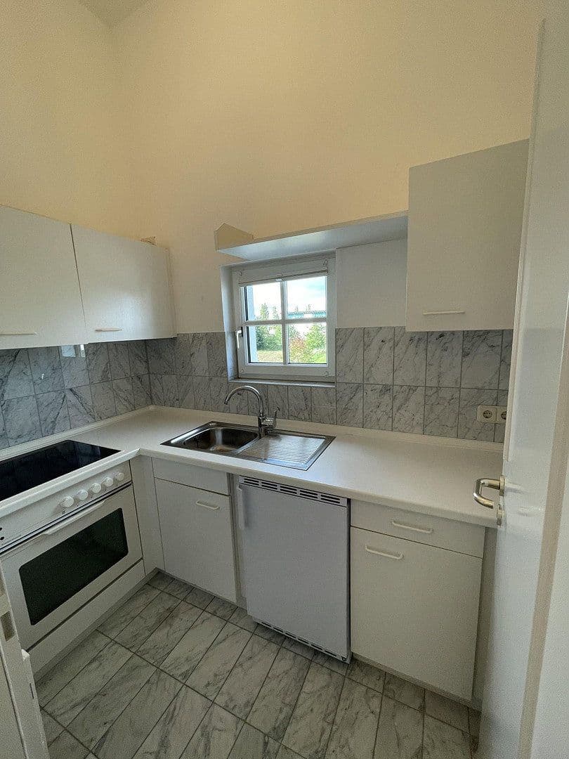 Pronájem bytu 2+1 50 m², Richard-Strauss-Str. 51, Ingolstadt, Bavorsko Pronájem bytu 2+1 50 m², Richard-Strauss-Str. 51, Ingolstadt, Bavorsko