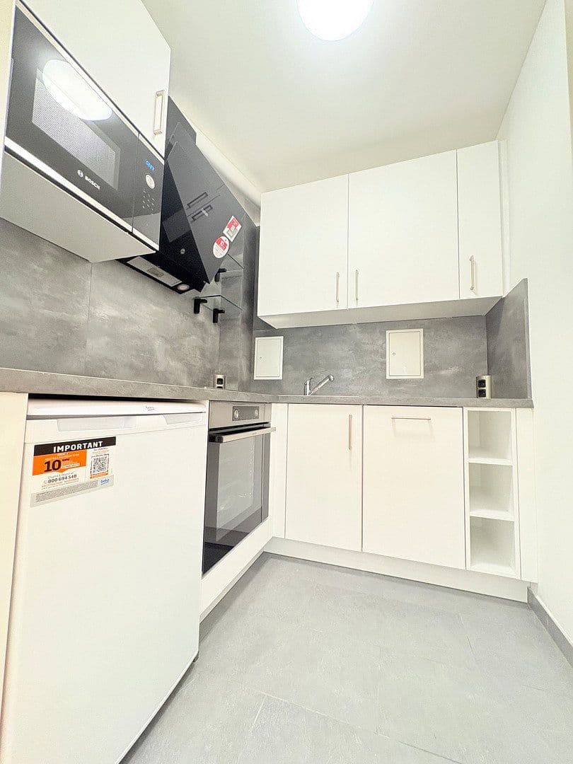 Pronájem bytu 1+1 26 m², Pötzleinsdorfer Straße 194, Wien, Wien Pronájem bytu 1+1 26 m², Pötzleinsdorfer Straße 194, Wien, Wien