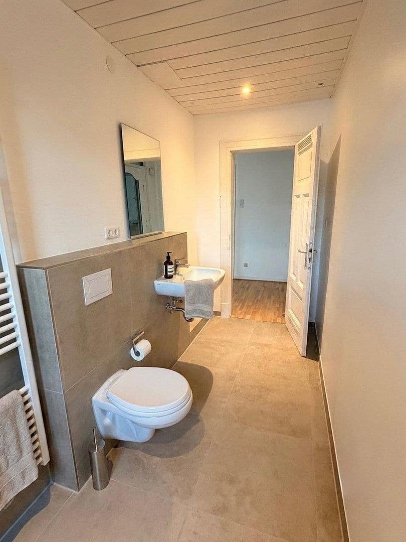 Pronájem bytu 3+kk 100 m², Martintistr. 17a, Osnabrück, Dolní Sasko Pronájem bytu 3+kk 100 m², Martintistr. 17a, Osnabrück, Dolní Sasko