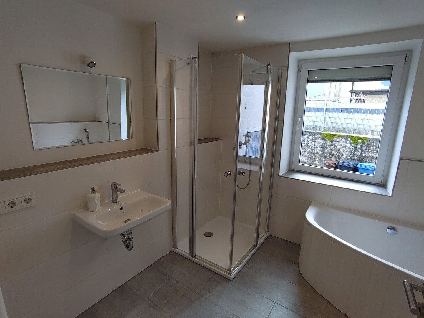 Pronájem bytu 2+1 57 m², Hochstraße 10, Contwig, Porýní-Falc Pronájem bytu 2+1 57 m², Hochstraße 10, Contwig, Porýní-Falc