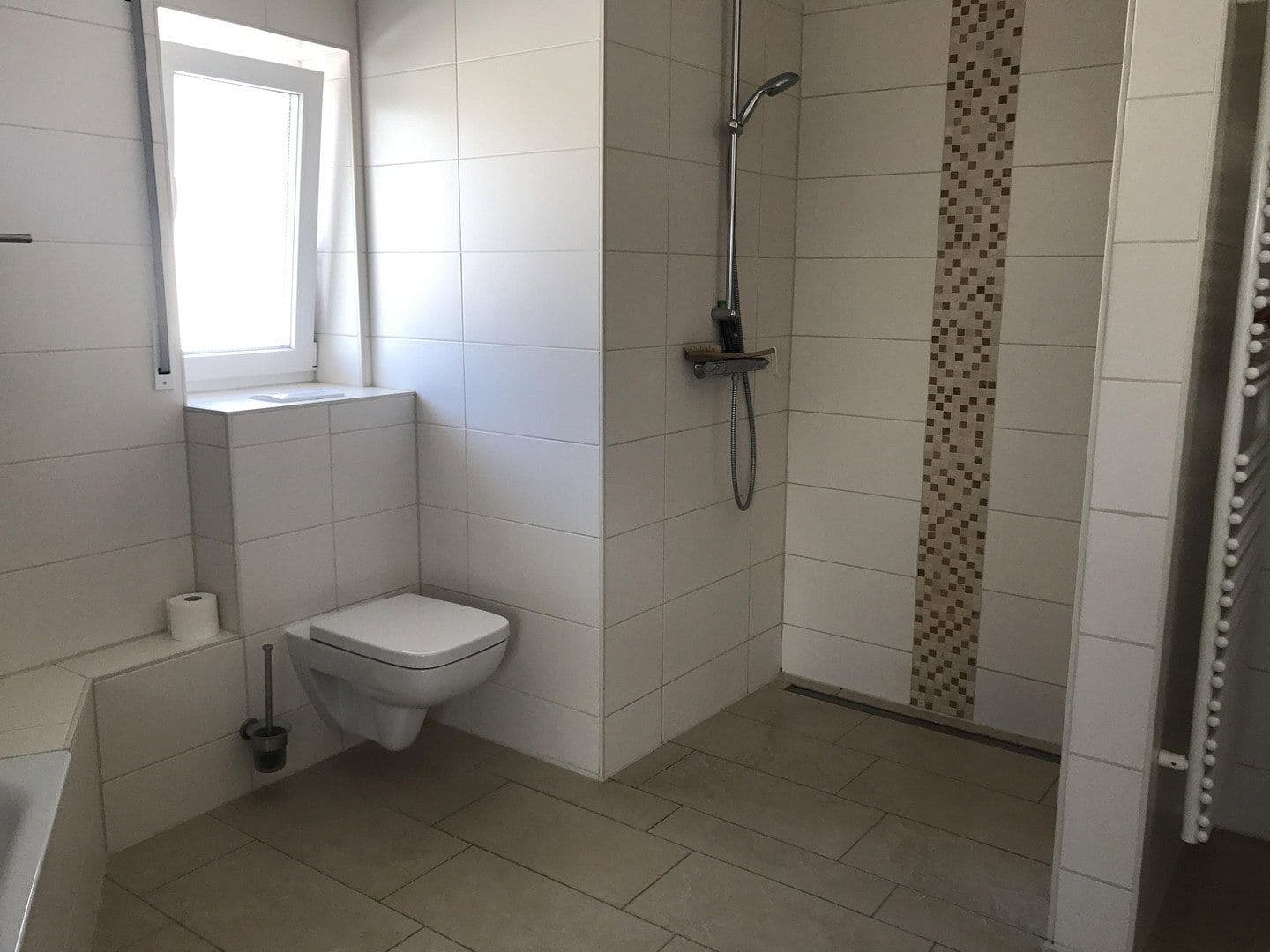 Prodej bytu 4+1 135 m², Albert-Einstein-Allee 26, Limburgerhof, Porýní-Falc Prodej bytu 4+1 135 m², Albert-Einstein-Allee 26, Limburgerhof, Porýní-Falc