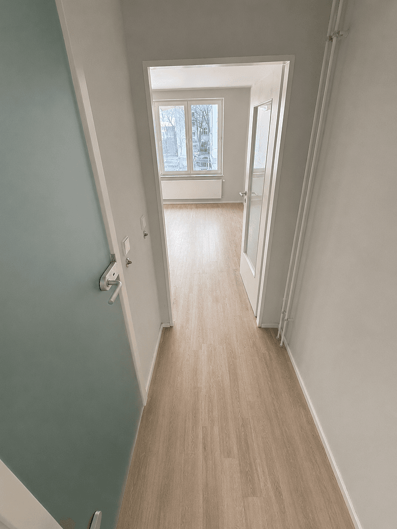 Prodej bytu 1+1 35 m², Prinzregentenstr. 15, Berlin, Berlín Prodej bytu 1+1 35 m², Prinzregentenstr. 15, Berlin, Berlín